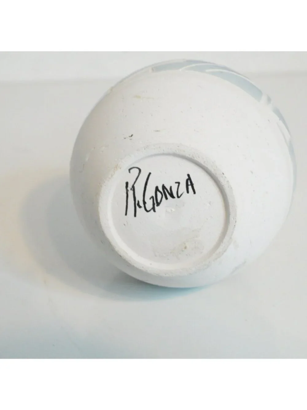 Vintage R. Gonza Mexican Pottery Bud Vase Blue White Hand Painted 4.75 Inches